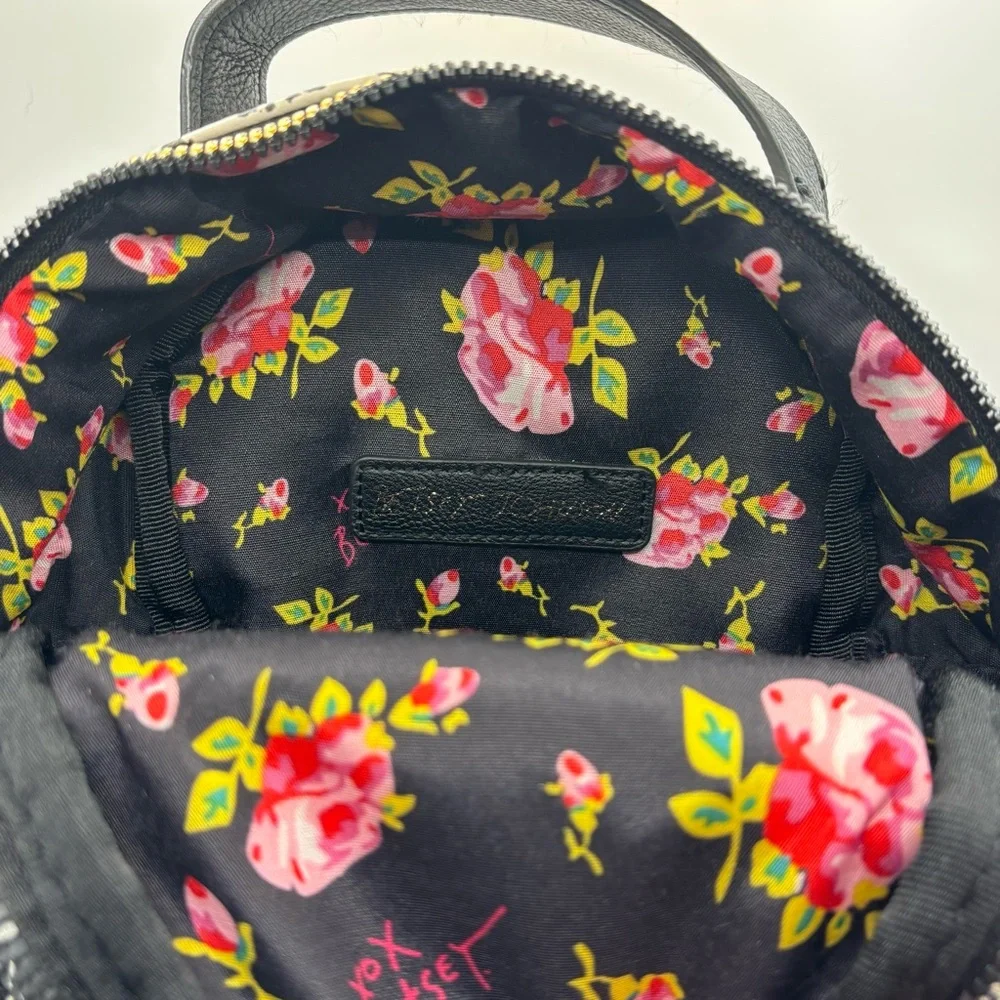 Betsey Johnson Puppy Dog Mini Backpack Black White Novelty Bag - Picture 5 of 6